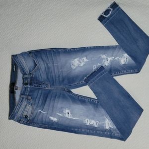 Distressed medium washed Judy Blue jeans size 7/27 with lining